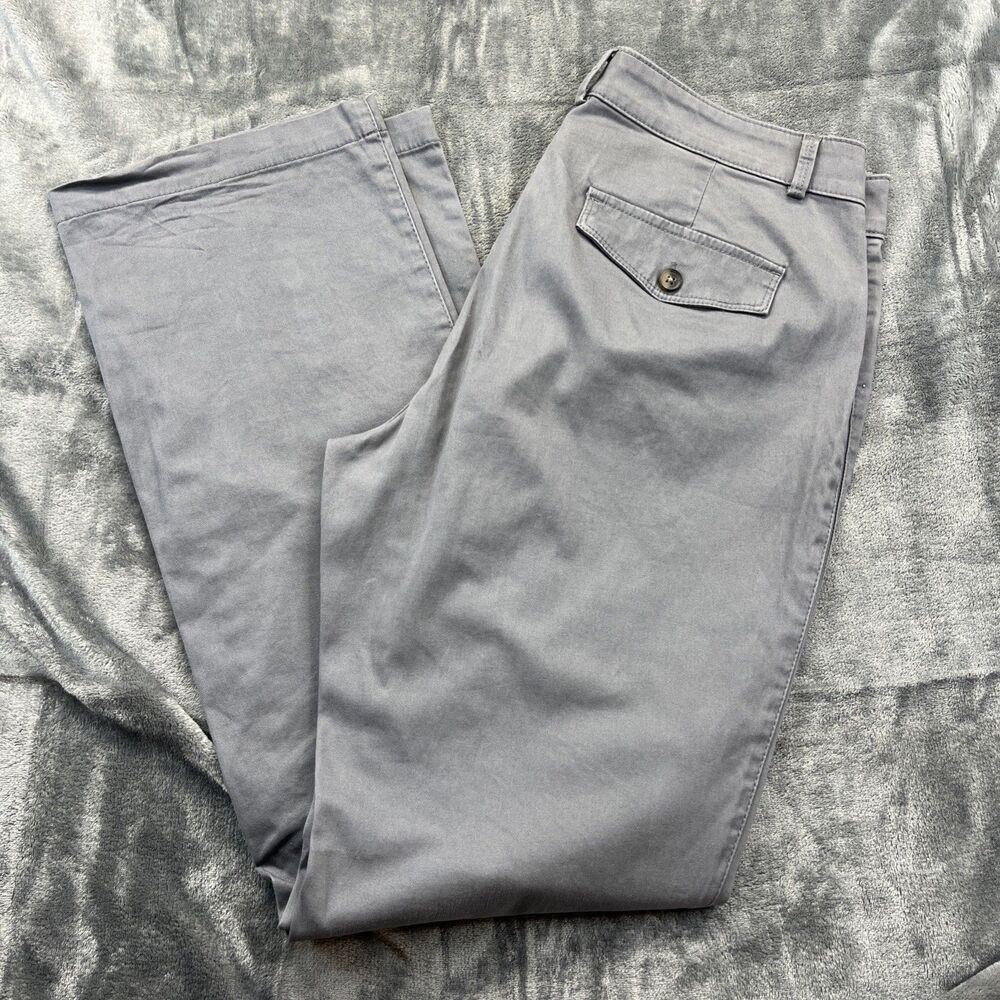 Dockers Womens Classic Khaki Pants Size 10 M Gray Bootcut Flare